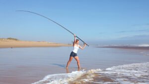 how to fish with lures from shore surf fishing