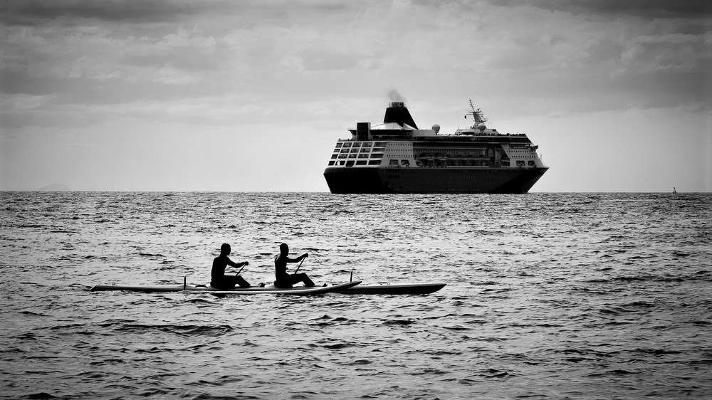 Outrigger Canoe Paddling in Hawaii, History and Tradition
