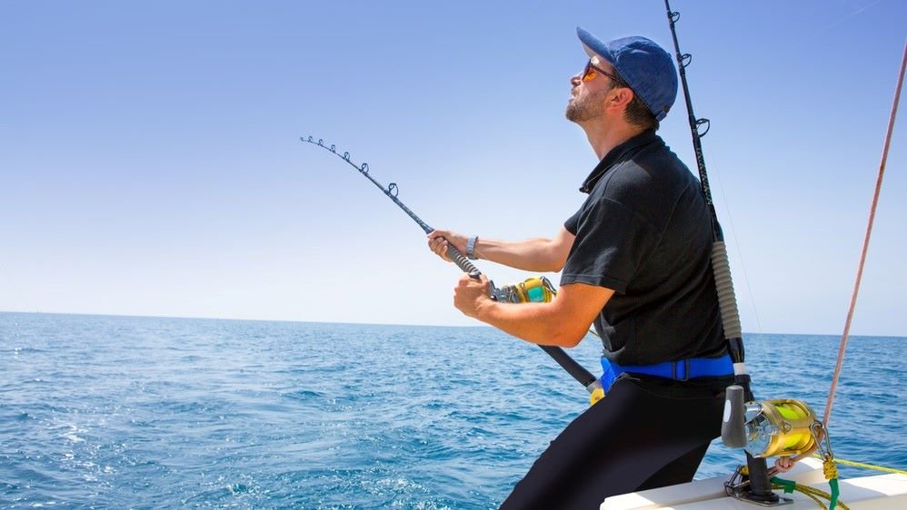 sport fishing maui